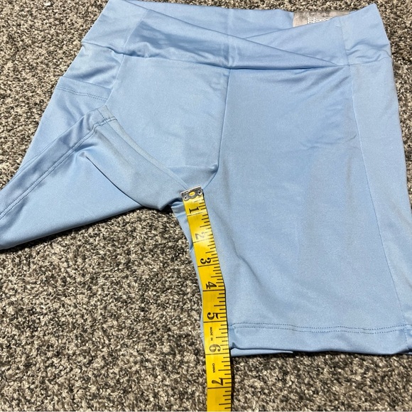 Women Series 8 Biker Trainer  Shorts - Blue, Size M NWT - Picture 3 of 9
